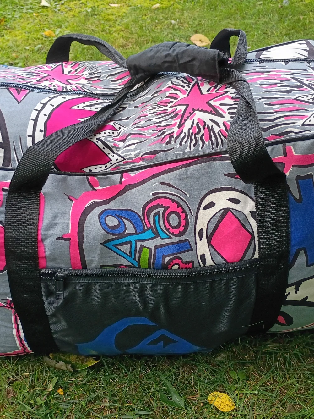 Quiksilver Men's Graphic Duffel Bag in Gray with Pink & Blue Accents